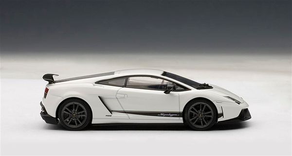 Xe Mô Hình Lamborghini Gallardo LP540-4 Superleggera 1:43 Autoart ( Trắng )