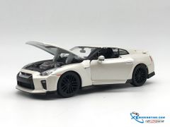 Nissan GT-R Year 2017 Bburago 1:24 (Trắng)