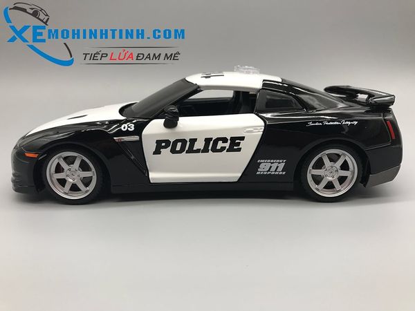 XE MÔ HÌNH NISSAN GT-R(R35) POLICE 2009 1:24 MAISTO (TRẮNG)