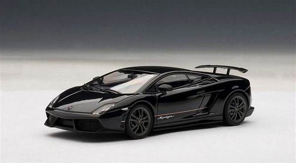 1/43 LAMBORGHINI GALLARDO LP570-4 SUPERLEGGERA (NERO NOCTIS/BLACK)