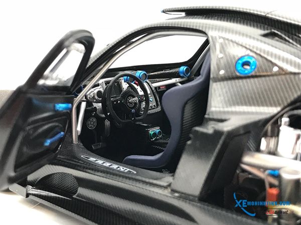 Pagani Zonda Revolucion Autoart 1:18 (Xanh)