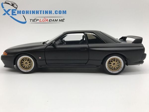 1:18 AUTOART NISSAN SKYLINE GT-R (R32) V-SPEC II TUNED VERSION (ĐEN NHÁM)