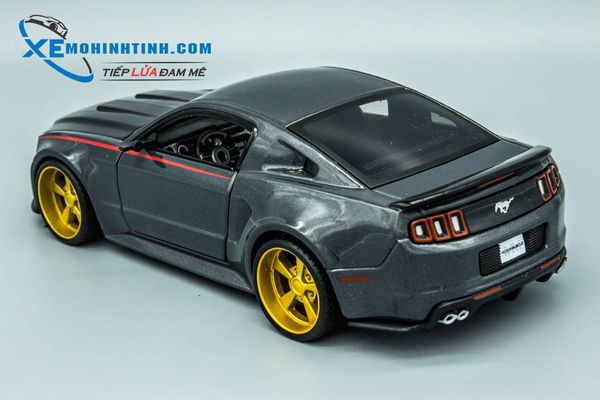 Xe Mô Hình Ford Mustang Streetrace 1:24 Maisto (Xám)