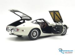 1/18 TOYOTA 2000 GT (WHITE)