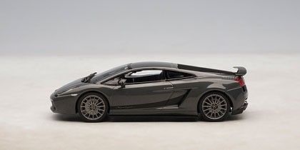 1/43 LAMBORGHINI GALLARDO SUPERLEGGERA (TELESTO GREY)