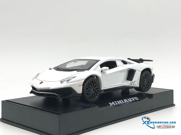 Lamborghini Aventador SV LP750-4 Mini Auto 1:32 (Trắng)