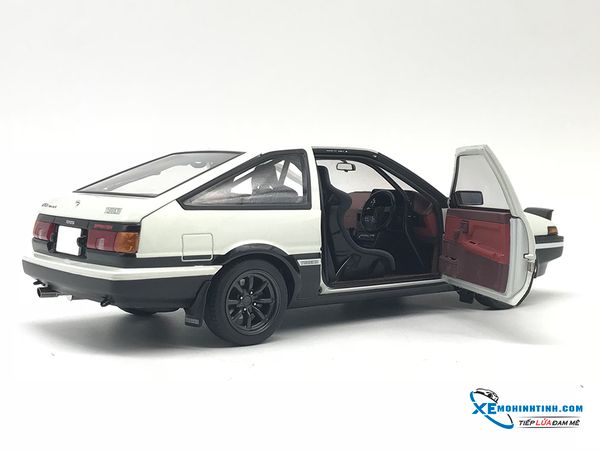 1/18 TOYOTA SPRINTER TRUENO (AE86) ''INITIAL D'' PROJECT D FINAL VER.