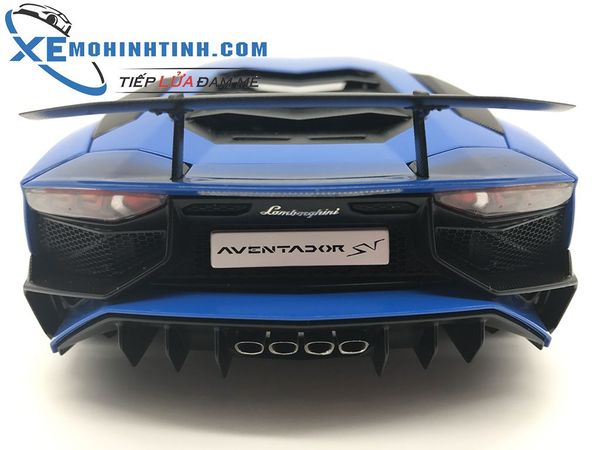 Xe Mô Hình Lamborghini Aventador Lp750-4 Sv 1:18 Autoart (Xanh)