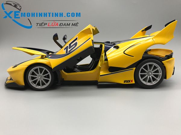 Xe Mô Hình Ferrari FXX K 1:18 Bburago ( Vàng )