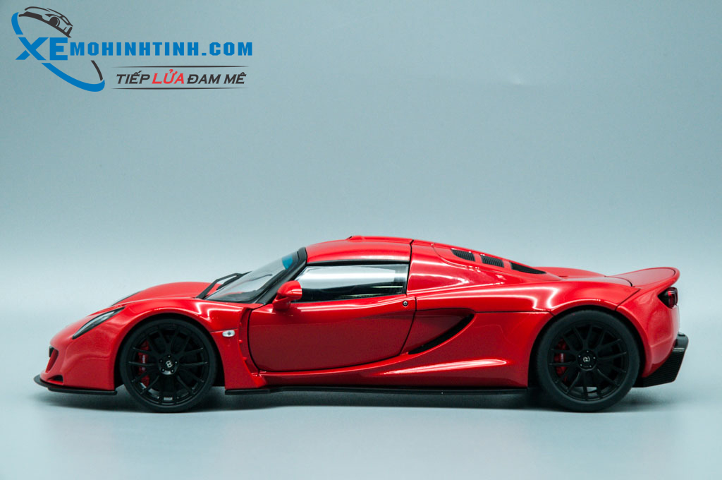 AUTOart 1/18 Hennessey Venom GT 赤 AUTOart 1/18 Hennessey Venom GT