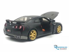 Xe Mô Hình Nissan GT-R 2009 1:24 Maisto ( Đen Nhám )