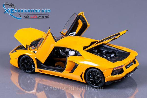 Xe Mô Hình Lamborghini Aventador Lp700-4 1:18 Welly-Fx (Vàng)