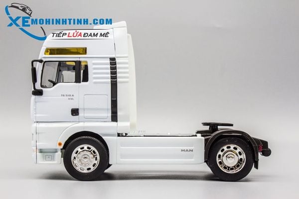 XE MÔ HÌNH WELLY MAN TG510A 1:32 (TRẮNG)