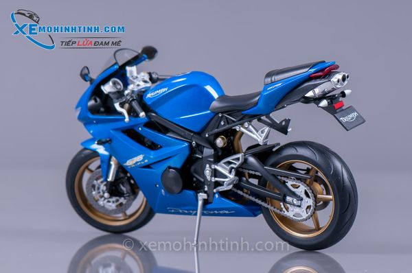 XE MÔ HÌNH TRIUMPH DAYTONA 675 1:10 WELLY (XANH)