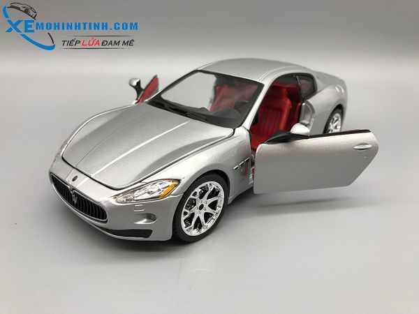 Xe Mô Hình Maserati Granturismo 1:24 Bburago (Bạc)