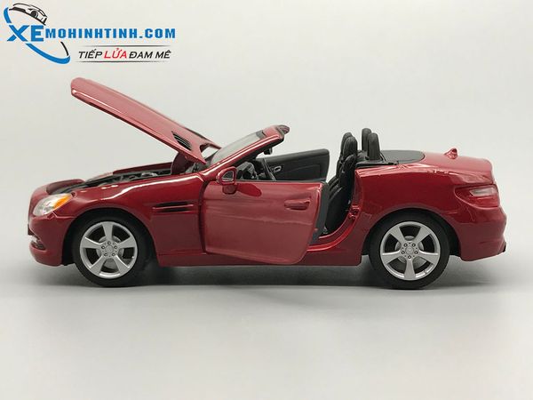 31206 MH MAISTO MERCEDES-BENZ SLK-CLASS 1:24 (ĐỎ)