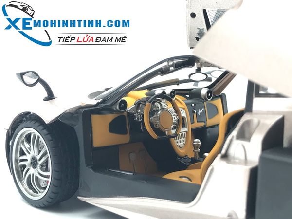 XE MÔ HÌNH PAGANI HUAYRA 1:18 MOTOMAX (GOLD)