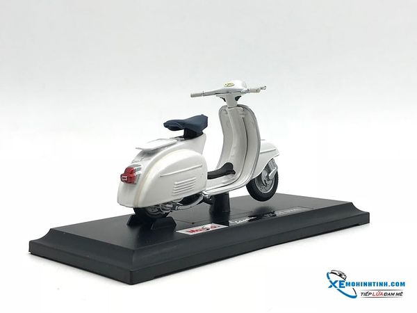 Vespa 150 (1956) 1:18 Maisto Trắng