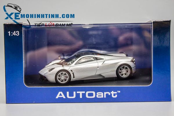 Xe Mô Hình Pagani Huayra 1:43 Autoart (Bạc)