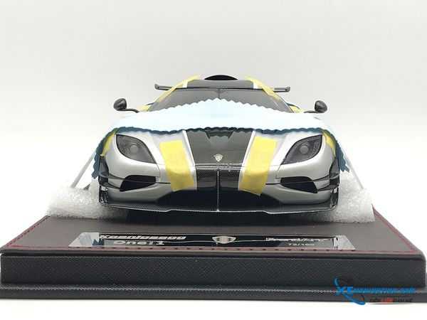 Koenigsegg One:1  Frontiart 1:18 ( Bạc ) FULL OPEN