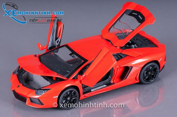 XE MÔ HÌNH LAMBORGHINI AVENTADOR LP700 1:18 RASTAR (CAM)