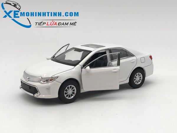 HỘP XE MÔ HÌNH Toyota Camry WELLY 1:36 (Trắng)