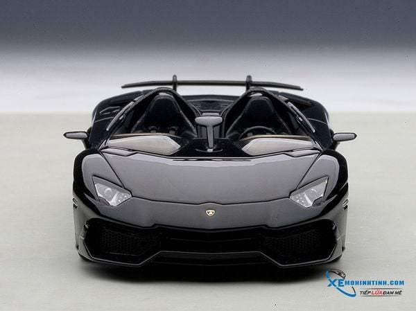 XE MÔ HÌNH LAMBORGHINI AVENTADOR J 1:43 AUTOART (ĐEN)