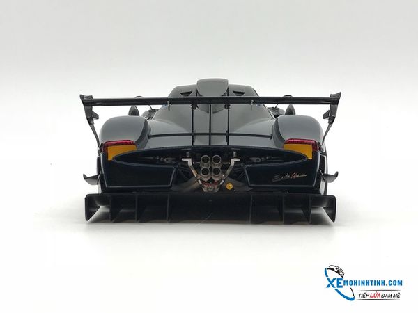 Pagani Zonda Revolucion Autoart 1:18 (Xanh)