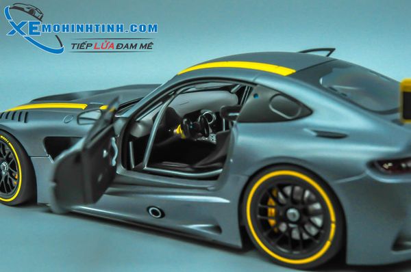 XE MÔ HÌNH MERCEDES-AMG GT3 PRESENTATION CAR AUTOART (XÁM)