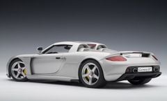 XE MÔ HÌNH PORSCHE CARRERA GT (BẠC)