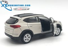 Xe Mô Hình Hyundai Tucson 1:36 WELLY (Trắng)