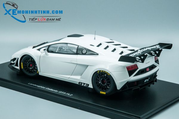 XE MÔ HÌNH LAMBORGHINI GALLARDO GT3 FL2 2013 1:18 AUTOART (TRẮNG)