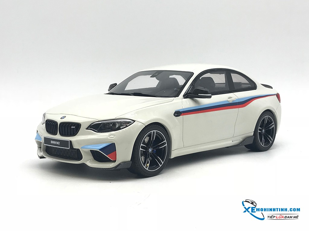 MagicT Mô Hình Đúc Khuôn Phiên Bản Đua Xe BMW M8 124 Với Hiệu Ứng Ánh  Sáng  Âm Thanh  Kéo Lùi Xe Ô Tô Hợp Kim Kẽm Quà Tặng Bộ