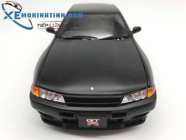 1:18 AUTOART NISSAN SKYLINE GT-R (R32) V-SPEC II TUNED VERSION (ĐEN NHÁM)