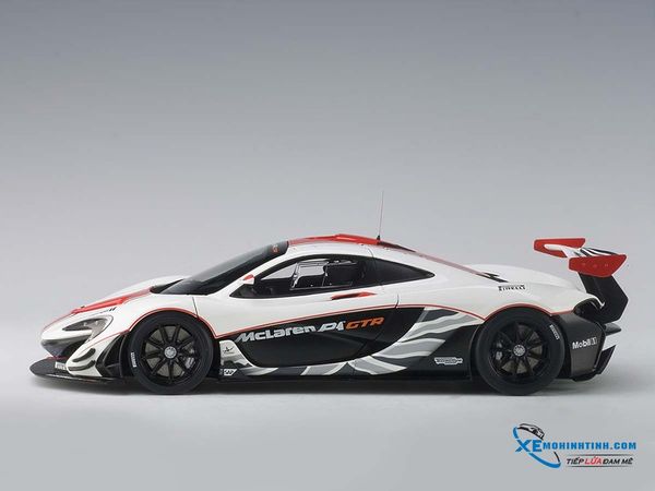 McLaren P1 GTR (GLOSS WHITE/RED STRIPES)