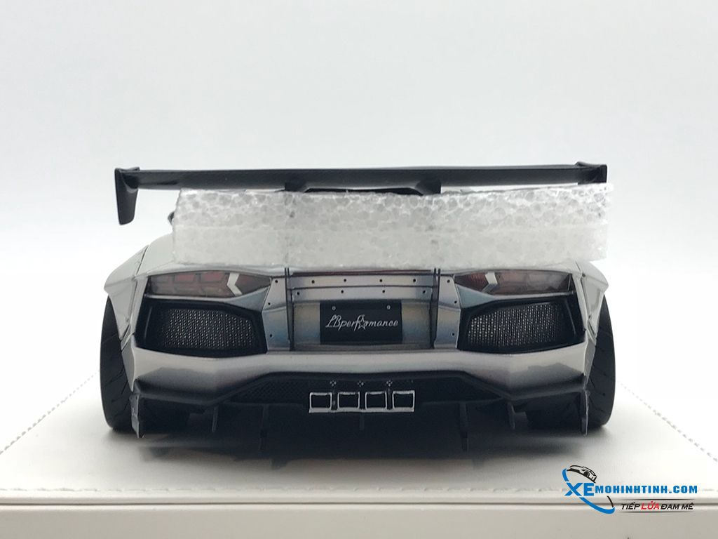 1:18 JUC LAMBORGHINI Aventador LB Performance. Blau. Nr.9/10 EUR 808,43 - DE