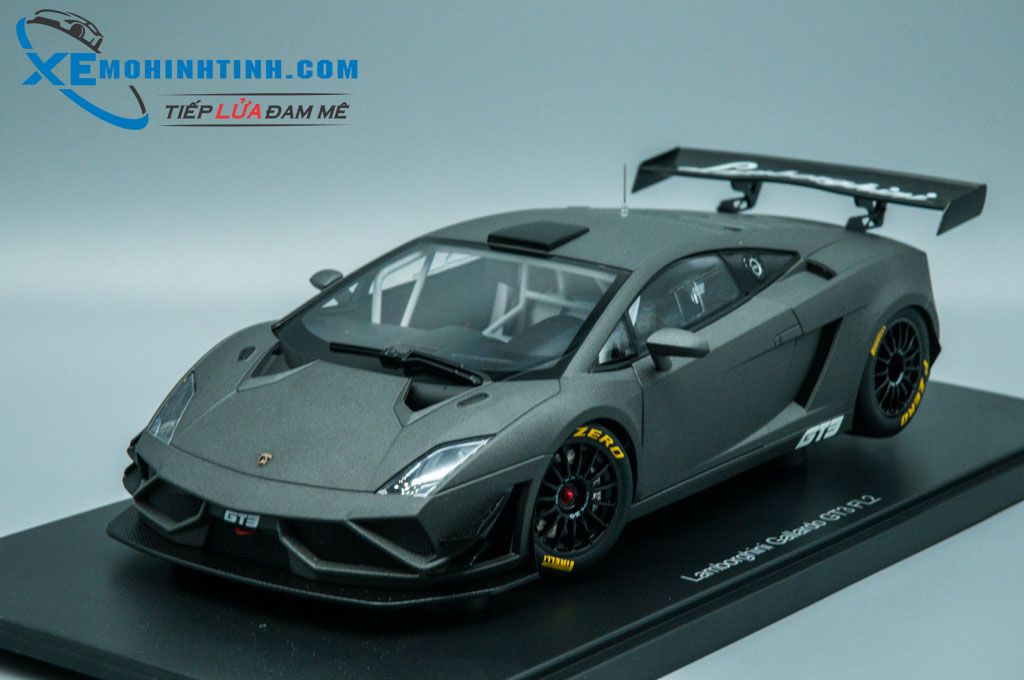 Lamborghini Gallardo GT3 FL2 2013 – AUTOart 1/18 – Modèle De Collection – Occasion