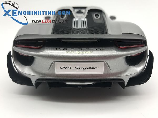 Xe Mô Hình Porsche 918 Spyder Weissach Package 1:18 Autoart (Xám)