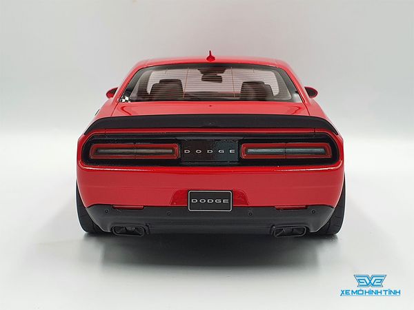 Xe Mô Hình Dodge Challenger SRT Super Stock Limited Editon 2019 1:18 GTSpirit ( Đỏ )