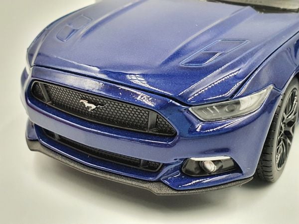 XE MÔ HÌNH FORD MUSTANG GT 2015 1:24 WELLY (XANH)