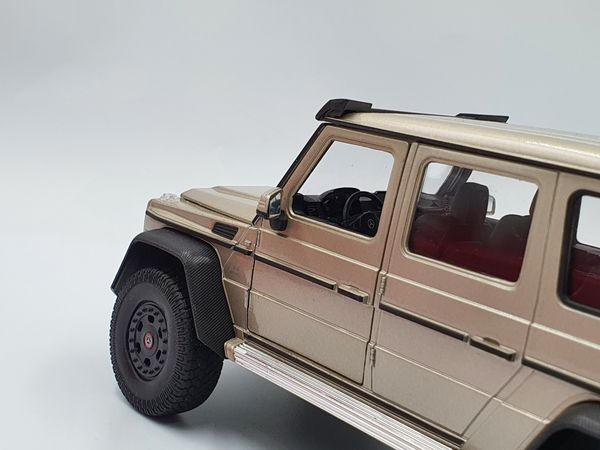 XE MÔ HÌNH MERCEDES BENZ G63 6X6 1:24 WELLY (GOLD)