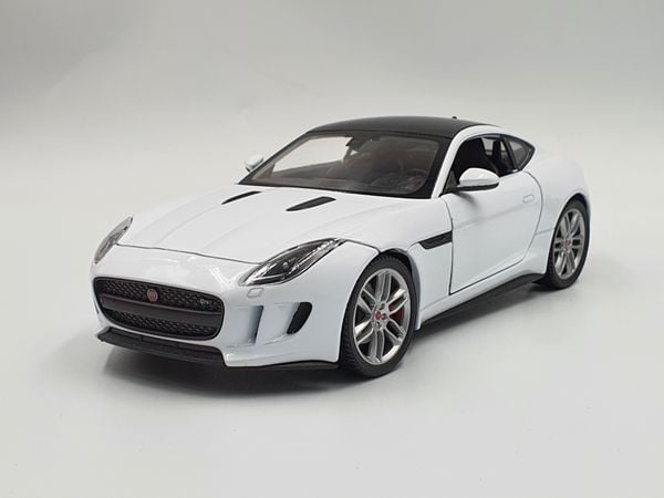 XE MÔ HÌNH JAGUAR F TYPE 1:24 WELLY (TRẮNG)