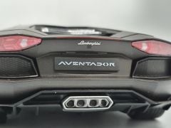 XE MÔ HÌNH LAMBORGHINI AVENTADOR LP700 1:18 WELLY-FX (ĐEN)