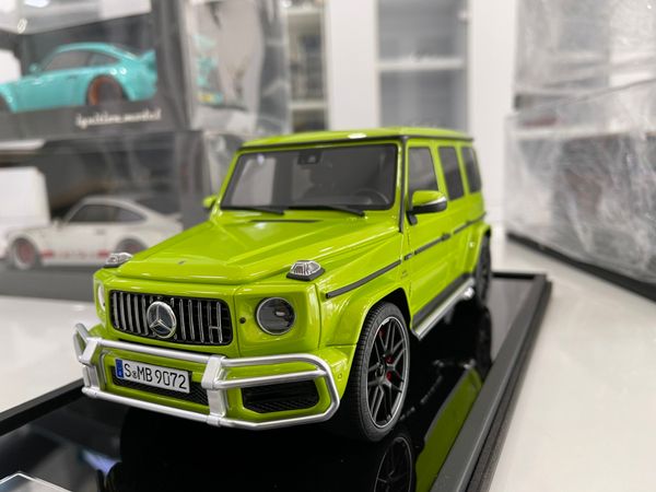 Xe Mô Hình Mercedes Benz G63 AMG 2019 Limited 66 1:18 Motorhelix ( Xanh Chuối )