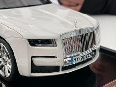 Xe Mô Hình Rolls-Royce Ghost 1:18 Motorhelix ( Trắng )