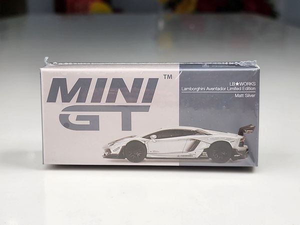 Xe mô hình Lamborghini Aventador Limited Edittion Matt Silver LHD 1:64 MiniGT ( Bạc )