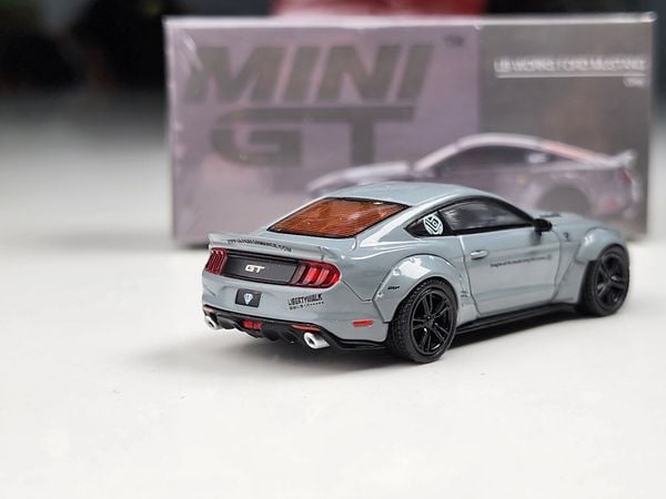 Xe mô hình LB-WORKS FORD MUSTANG Grey LHD 1:64 MiniGT ( Xám )