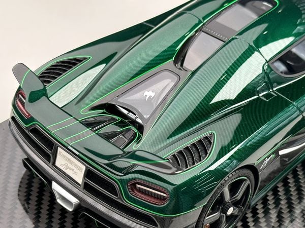 Xe mô hình Koenigsegg Agera S 1:18 FrontiArt ( Green Carbon )