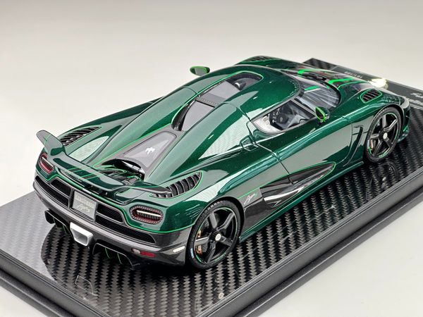 Xe mô hình Koenigsegg Agera S 1:18 FrontiArt ( Green Carbon )