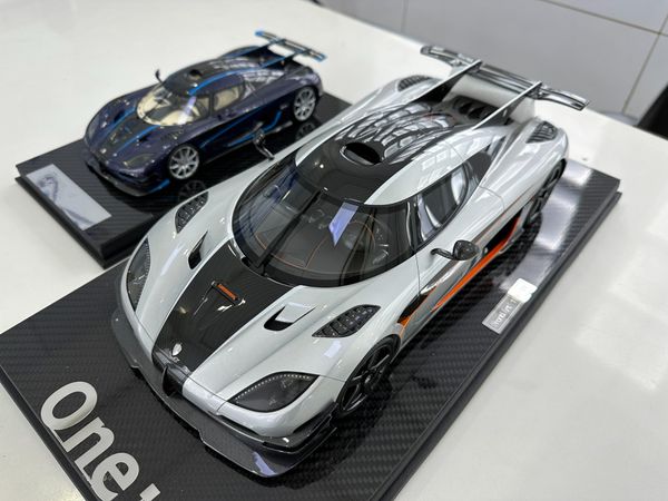 Xe mô hình Koenigsegg One: 1 1:12 FrontiArt ( Silver )